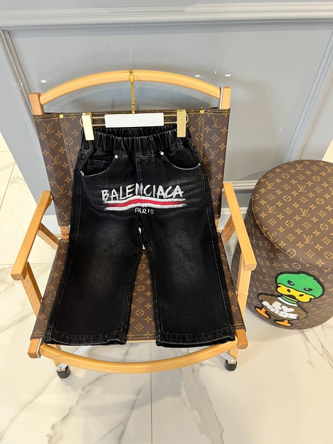 Крутые детские джинсы