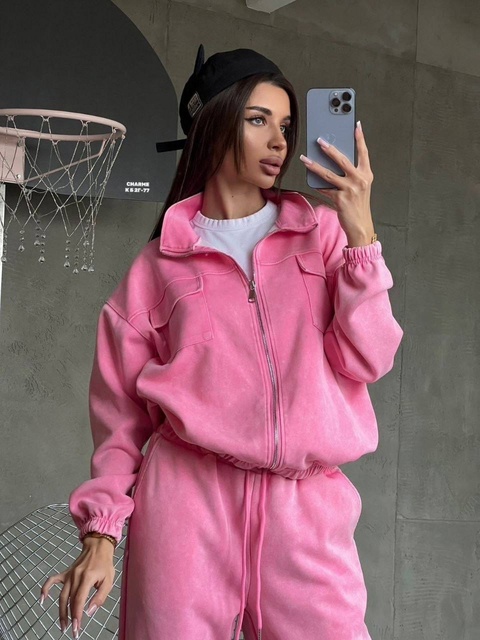 Женские костюмы