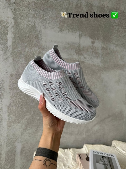 Классические элегантные женские кеды