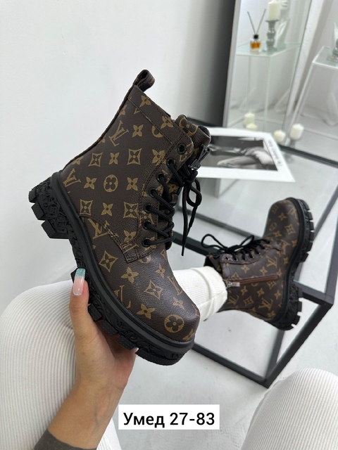 Женские ботинки