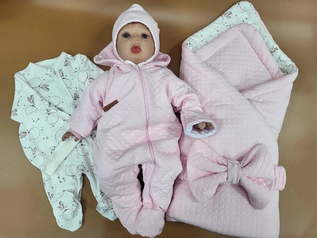 Тёплые детские комбинезоны с капюшоном