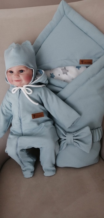 Детские комплекты на выписку