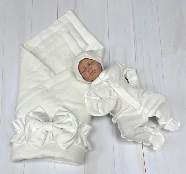 Детские комплекты на выписку