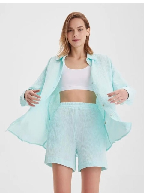 Женские костюмы