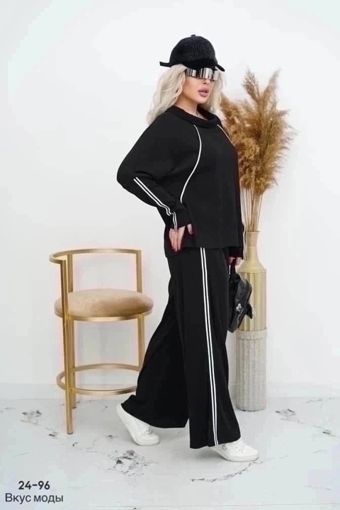 Женские костюмы