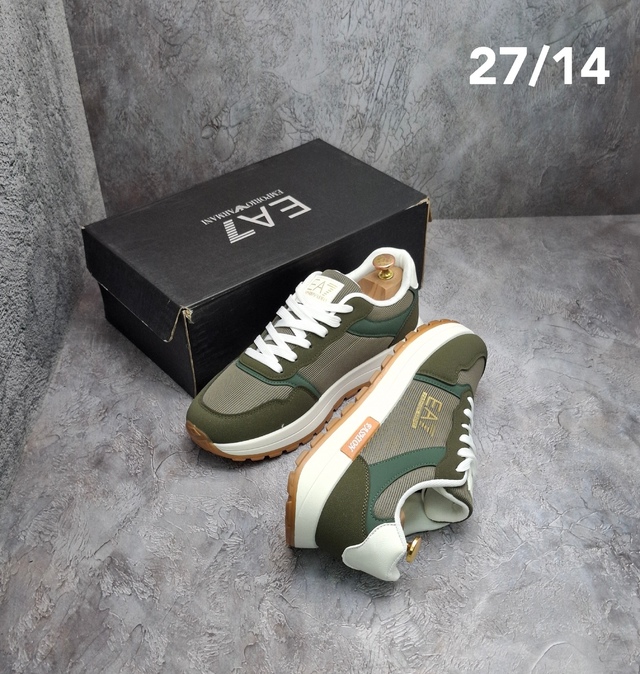 Мужские кроссовки