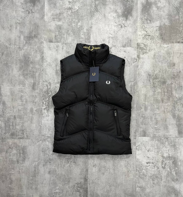 Мужские жилетки