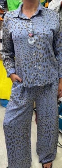 Брючные женские костюмы