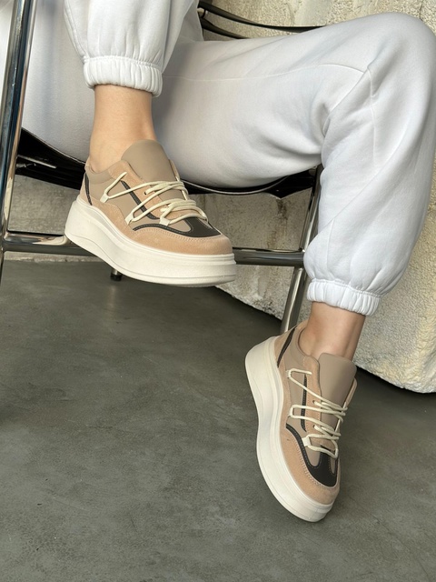 Элегантные женские кроссовки