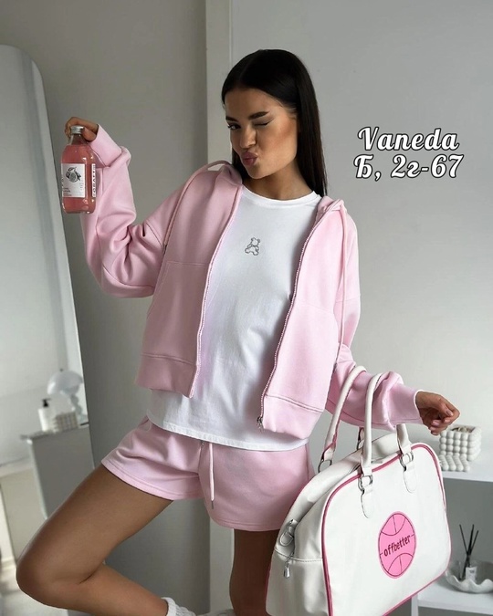 Женские костюмы
