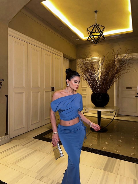 Женские костюмы