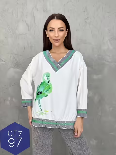 Женские футболки