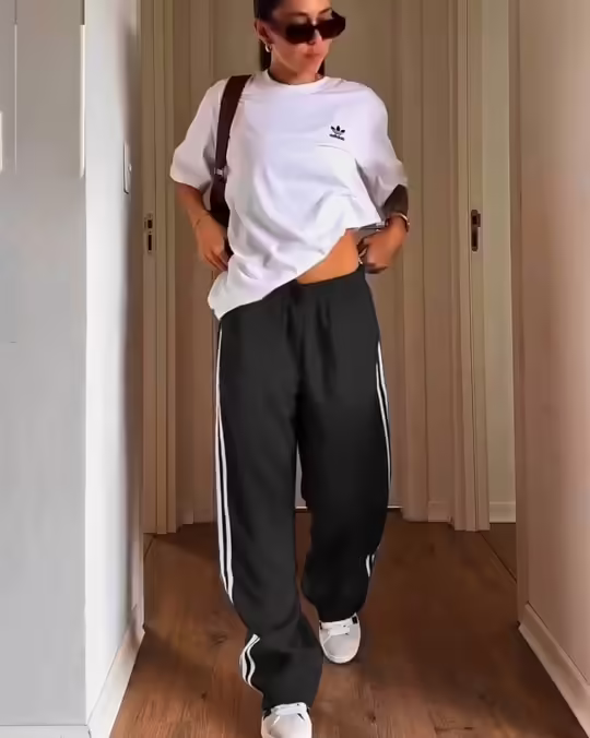 Женские костюмы