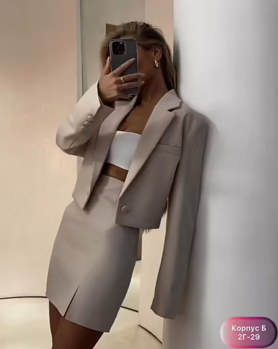 Трендовые женские костюмы двойки