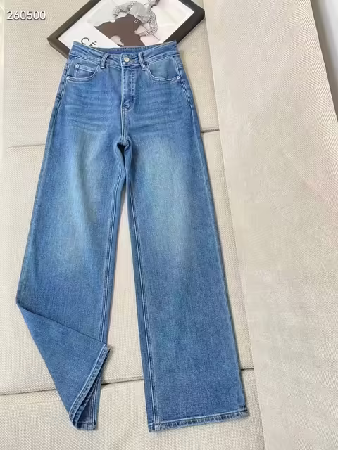 Женские джинсы