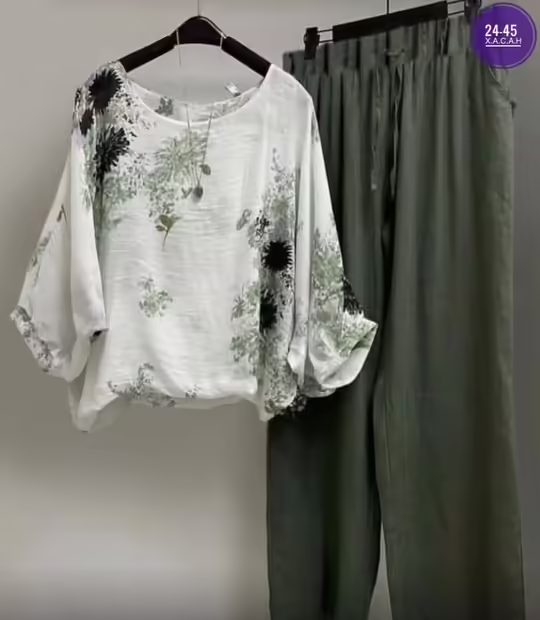 Женские костюмы