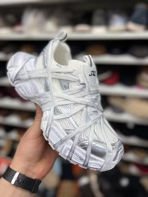 Фирменные женские кроссовки balenciag@