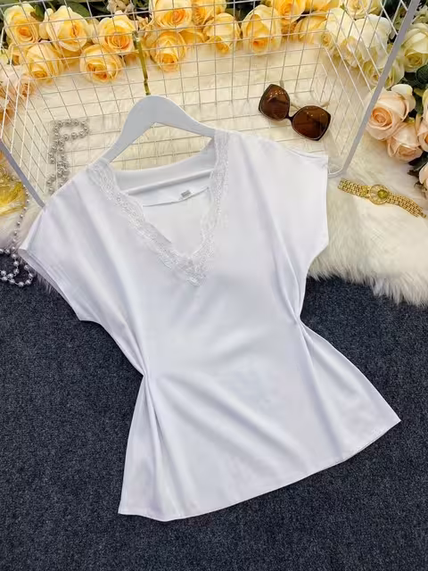 Женские блузки
