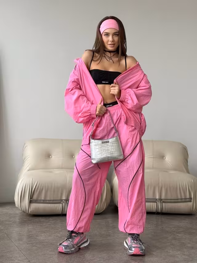 Крутые женские костюмы