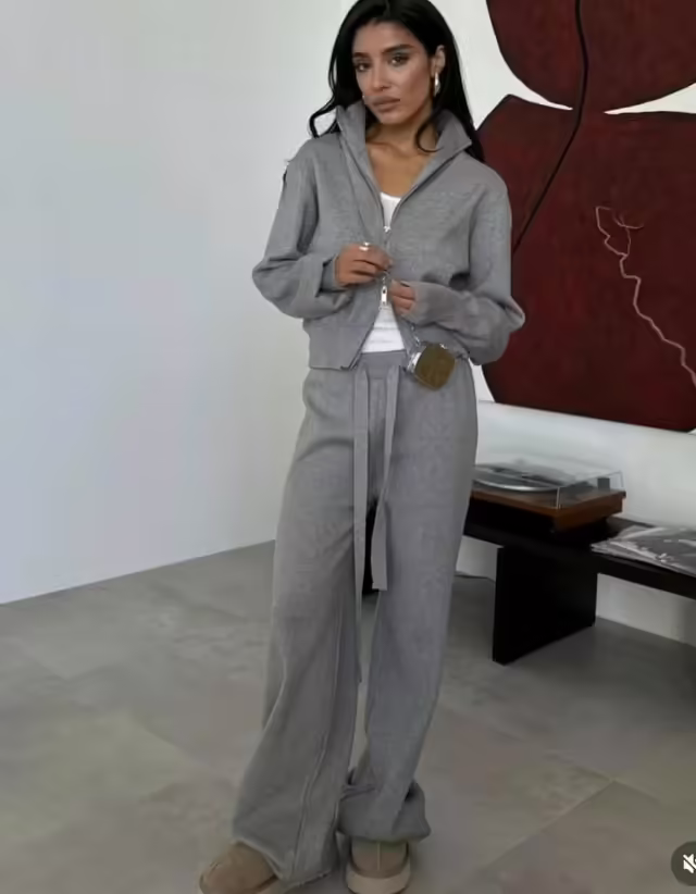 Женские костюмы двойки