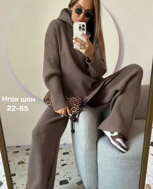 Женские костюмы