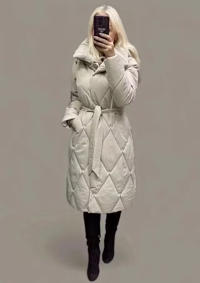 Стильные женские куртки с поясом