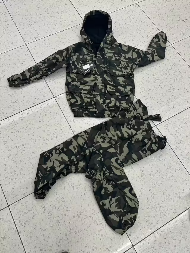 Мужские костюмы