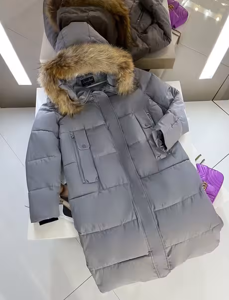 Пушистые женские куртки с мехом
