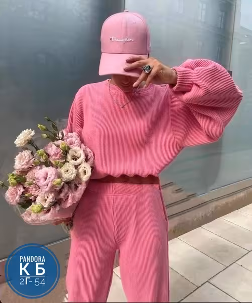 Шикарные женские костюмы двойки