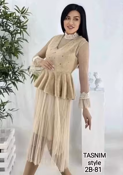 Топовые женские костюмы двойки