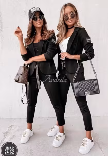 Шикарные женские костюмы двойки