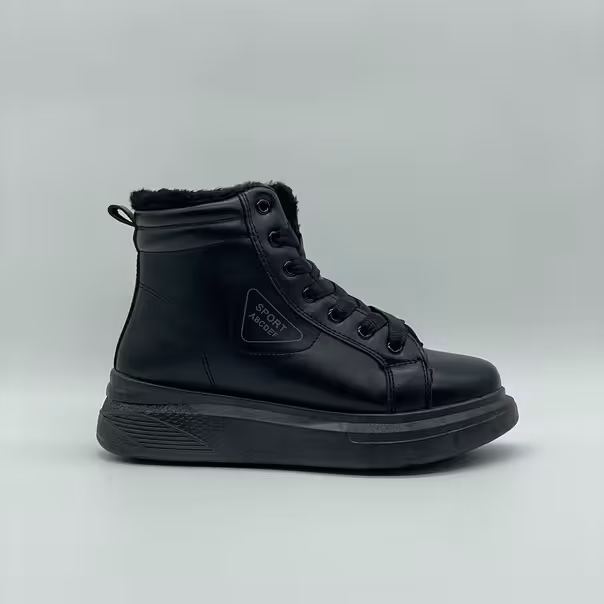 Женские кроссовки
