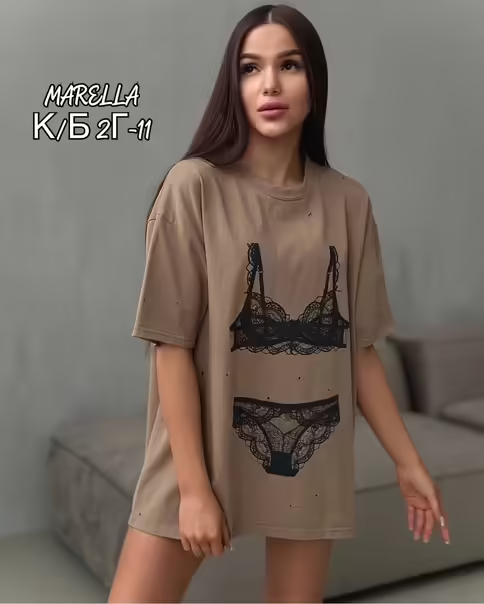 Трендовые женские футболки