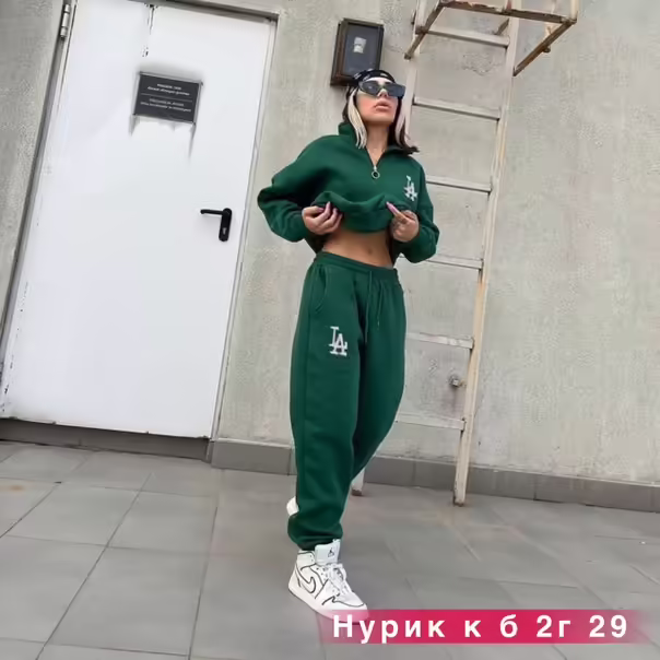 Женские костюмы двойки
