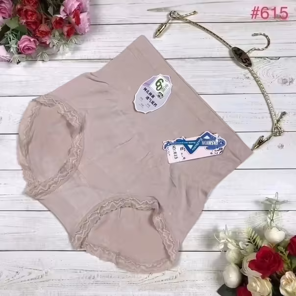 Утягивающие женские трусики