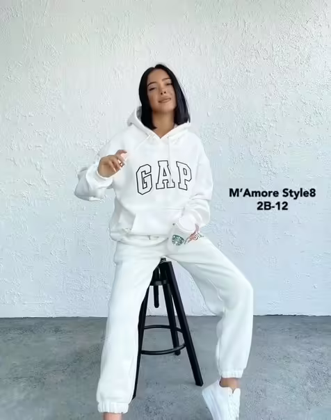 Женские костюмы