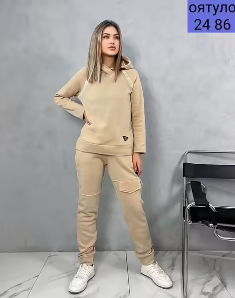 Женские костюмы