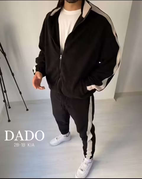 Мужские костюмы