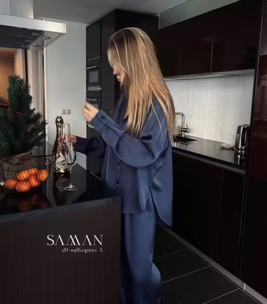Женские костюмы