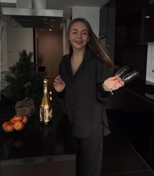 Женские костюмы