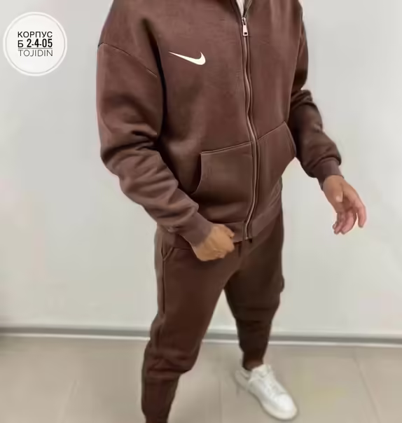 Женские костюмы
