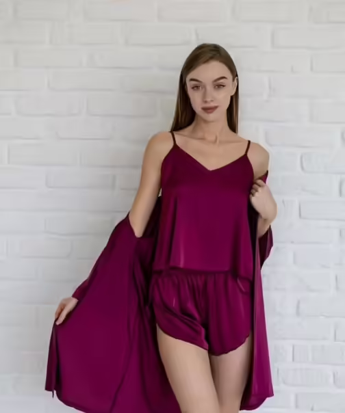 Женские костюмы тройки