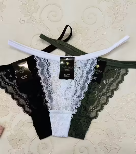 Кружевные женские стринги