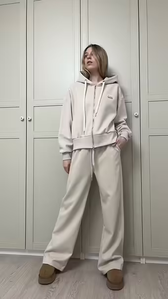 Женские костюмы