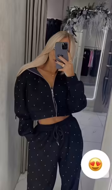 Женские костюмы