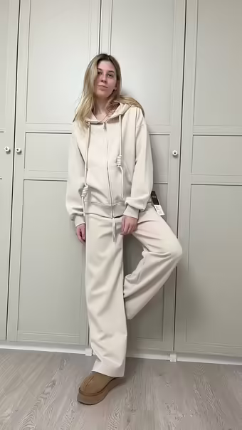 Женские костюмы