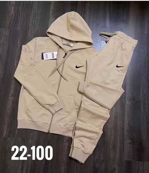 Тонкие мужские костюмы